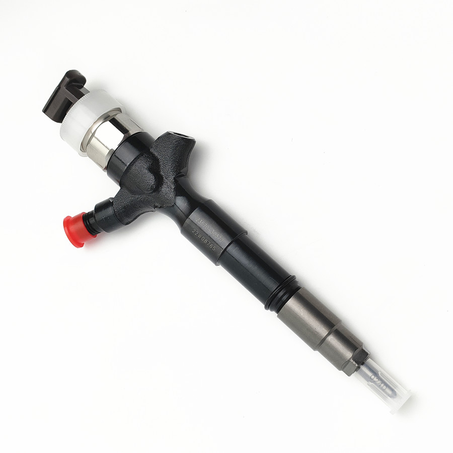 High Performance Diesel Injector 095000-8650 Common Rail Fuel Injector 23670-30370 for TOYOTA