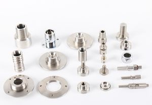 Servicio de Mecanizado <span class=keywords><strong>CNC</strong></span> de Cinco Ejes de Alta Calidad para Componentes de Maquinaria Eléctrica de Acero Inoxidable No Estándar - Product Image 1