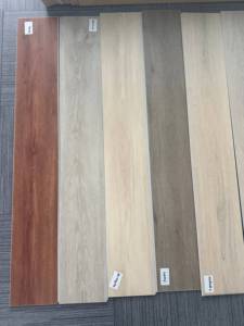 Dalles de sol SPC vinyle à chevrons de luxe économiques, étanches et faciles à installer pour villas, salons et chambres - Product Image 2