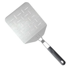 Pelle à <span class=keywords><strong>pizza</strong></span> en acier inoxydable perforée de 15 x 13 pouces avec manche en TPR - Product Image 2