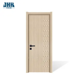 Puerta compuesta de ranuras de, puerta de PVC para el hogar, puerta abatible de madera interior fácil de instalar, buena calidad