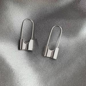 Orecchini Pendenti a Forma di Lucchetto E2869, Placcati in Oro Bianco, in Lega di Zinco, Gioielli Unisex Classici e alla Moda - Product Image 4