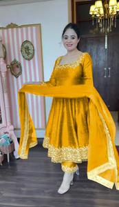 ชุดผ้าไหม Anarkali ชุดปาร์ตี้ dupatta and pent Palazzo สำหรับส่งออกจากอินเดีย - Product Image 4
