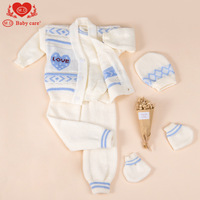 Ensemble décontracté de cinq pièces à motif uni pour bébé ensemble de pulls pour nouveau-né en pur coton de 0 à 1 an pour le commerce extérieur