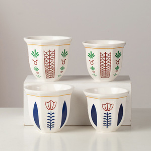 Ensemble de tasses à café en céramique de Chine osseuse de style européen 7oz service à thé de l'après-midi émaillé bleu et or pour les <span class=keywords><strong>parents</strong></span> de cadeau de thé pour les femmes - Product Image 1