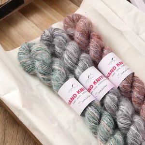 Fil de <span class=keywords><strong>laine</strong></span> Mohair dégradé Hank Top teint pour châle tricoté à la main Fil de <span class=keywords><strong>laine</strong></span> soufflé de couleur Tang - Product Image 1
