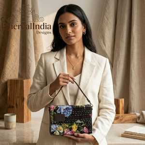 Bolso bandolera floral Kantha, bolso cruzado de algodón acolchado, bolso tipo sobre hecho a mano, estilo bohemio, cuero vegano - Product Image 4