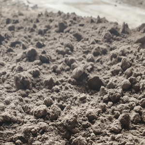 Cendres volantes de classe F, Vietnam d'origine d'usine | Pouzzolanique de qualité supérieure | Approvisionnement en vrac pour ciment durable au chlorure - Product Image 1