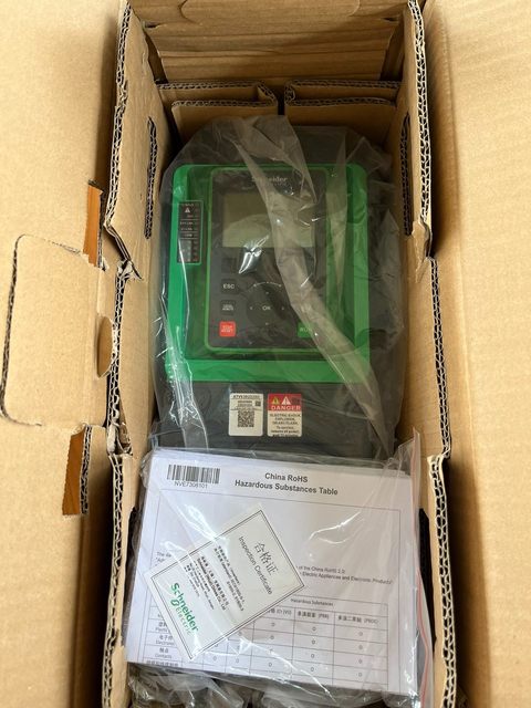 Atv630u22n4 Altivar 630 2.2kW 3HP 380-480V IP21 Drive PLC