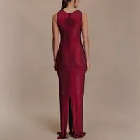Robe sans manches ajustée en polyester avec encolure sans col et fente latérale pour femme de bureau, disponible en rouge et argent