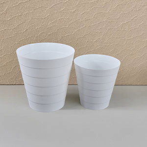 Cubos <span class=keywords><strong>de</strong></span> <span class=keywords><strong>basura</strong></span> <span class=keywords><strong>de</strong></span> rayas blancas redondos <span class=keywords><strong>de</strong></span> plástico al por mayor-para cocina, baño y oficina-Cubos <span class=keywords><strong>de</strong></span> <span class=keywords><strong>basura</strong></span> con rayas antideslizantes - Product Image 3