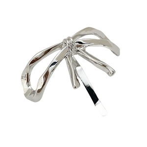 Accessoires pour femmes transfrontaliers : Pince à cheveux papillon <span class=keywords><strong>plaquée</strong></span> or avec nœud et pompon, style japonais et coréen, simple et élégante - Product Image 5