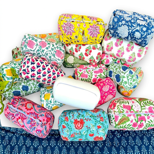 Lot de 10 trousses de toilette et de maquillage pliables en coton indien imprimé au bloc, résistantes à l'eau, pour salle de bain et voyage, style vintage bohème - Product Image 1