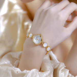 Nouvelle montre haut de gamme Aurora Natural Shell FA1873 - Product Image 6