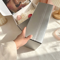 Boîte cadeau en carton à couvercle rabattable personnalisée, boîte d'emballage cosmétique argentée métallisée pour produits de beauté, kits de soins de la peau et e-commerce