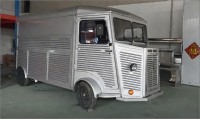 Camion de vente ambulante de crème glacée personnalisé avec équipement professionnel, remorque à desserts pour parcs, marchés, événements et services de restauration en plein air