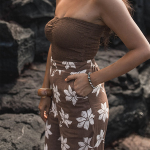 Fabricant de Combinaison-Pantalon Personnalisée de Haute Qualité à Jambes Larges et Taille Élastique avec Imprimé Hawaïen en 100% Lin - Product Image 4