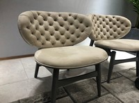 Canapé individuel en cuir de luxe moderne pour salon, fauteuil de détente avec design capitonné inclinable