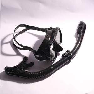 Máscara <span class=keywords><strong>de</strong></span> <span class=keywords><strong>buceo</strong></span> <span class=keywords><strong>de</strong></span> vidrio templado <span class=keywords><strong>con</strong></span> válvula <span class=keywords><strong>de</strong></span> <span class=keywords><strong>purga</strong></span> Anti-salpicaduras Boca <span class=keywords><strong>de</strong></span> silicona Juego <span class=keywords><strong>de</strong></span> máscara <span class=keywords><strong>de</strong></span> snorkel para <span class=keywords><strong>buceo</strong></span> para adultos - Product Image 5