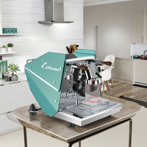 상업용 2.7KW 모터 금속 프레임 워크 E61 양조 그룹 보일러 가변 양조 압력 에스프레소 커피 머신 - Product Image 1