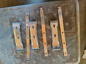 Supports de <span class=keywords><strong>gouttière</strong></span> modernes dissimulés de 5 pouces avec vis de <span class=keywords><strong>gouttière</strong></span> pré-insérées, résistantes à la rouille, en alliage d'aluminium avec surface revêtue - Product Image 5
