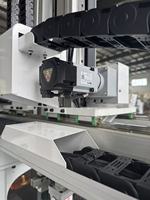 Solusi Satu Pintu Masuk untuk Robot Kolaboratif 5-Axis Dual Arm, Biaya Rendah, Dukungan Jarak Jauh, Kualitas Tinggi untuk Lini Injeksi Fleksibel