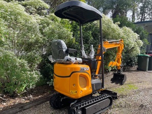 1.5 Ton Mini Crawler Excavator XN12/XN15/XN20/XN30 with Driver's Cab &amp; Air Conditioning High Operating Efficiency - Product Image 2