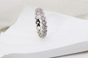 Bague de mariage légère de luxe pour dames Bijoux de mode avec breloque géométrique en zircon pour les fêtes pour tenter votre tempérament - Product Image 2