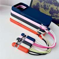 Funda con correa y soporte magnético para iPhone 17 Pro Max, con botón AI y carga inalámbrica, diseño original 1:1 con logo Beats y tacto suave.