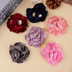 Fleur artificielle de camélia en tissu, accessoires pour cheveux faits à la main, décoration de mariage, automne 2025, origine Jinhua - Product Image 5