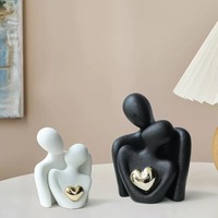 Décorations de chambre à coucher : Statue miniature en céramique de couple amoureux s'embrassant, figurine décorative pour meuble TV, bibelot