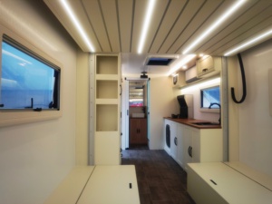 Mini-caravane <span class=keywords><strong>de</strong></span> voyage légère <span class=keywords><strong>et</strong></span> moderne pour 4 personnes, avec cuisine, idéale pour le <span class=keywords><strong>camping</strong></span> en couple - Product Image 3