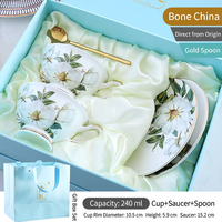 Ensemble tasse à café et soucoupe en porcelaine fine personnalisé, motif floral, coffret cadeau, service à thé OEM ODM