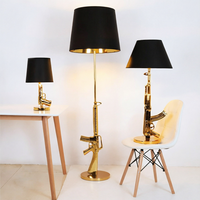 Lampe de table de chevet AK47 créative, lampe sur pied, lampe LED en résine, lampe en forme de pistolet, personnalisée, salon moderne minimaliste