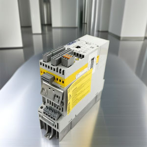 Industrielle Antriebswechselrichter-Steuermodulreihe Vollständige Modellpalette Auf Lager Verfügbar E82ev402-4c240 - Product Image 4