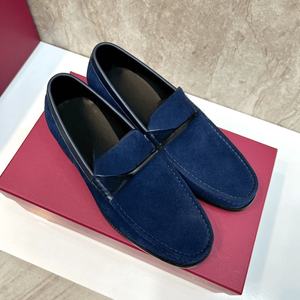 Mocasines de Hombre de Alta Calidad, Parte Superior de Cuero Gamuzado, Suela de Goma Antideslizante, Costuras Visibles de Precisión, Estilo Retro Discreto, Ferragamos - Product Image 3