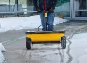 Épandeurs à marche arrière de haute qualité RCM, épandeur d'<span class=keywords><strong>engrais</strong></span>, <span class=keywords><strong>meilleur</strong></span> <span class=keywords><strong>prix</strong></span>, épandeur de sel pour pelouse et jardin - Product Image 6