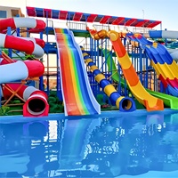 Toboggan aquatique de qualité commerciale en fibre de verre certifié CE EN1176 pour utilisation en parc aquatique intérieur
