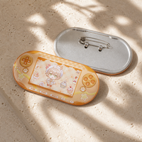 Épinglette personnalisée en forme de console de jeu, cadeau rétro pour gamer, breloque kawaii pour sac à dos, finition brillante, attache de sécurité