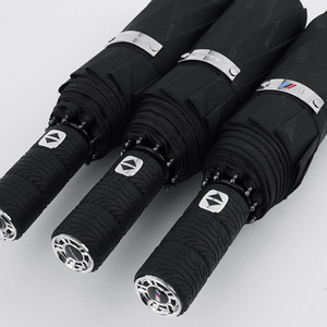 Poignée de pneu trois fois voiture automatique <span class=keywords><strong>parapluie</strong></span> cadeau publicité <span class=keywords><strong>parapluie</strong></span> brise-vitre 10 os automatique <span class=keywords><strong>parapluie</strong></span> personnalisé - Product Image 2