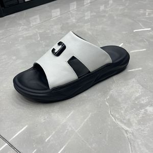 Tongs hommes 2024 nouveaux vêtements d'été en <span class=keywords><strong>cuir</strong></span> chaussures pour hommes sandales décontractées à semelle souple - Product Image 2