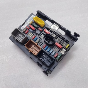 Boîtier de fusibles moteur PEUGEOT BSM R02 R19 9809742780 9675879380 9807028580 compatible avec <span class=keywords><strong>3008</strong></span> C5 - Product Image 3