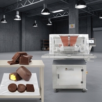 Machine automatique de dépose de chocolat en une seule opération, machine commerciale de remplissage et de moulage de barres chocolatées