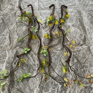 Vignes artificielles Suzume II, feuilles vertes, fausses vignes grimpantes en plastique, plantes décoratives pour plafond - Product Image 1