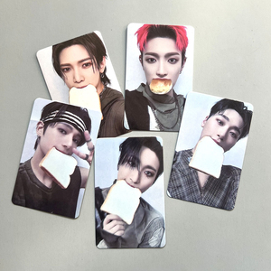 8 unids/set KPOP ATEEZ the WORLD EP.2 : OUTLAW Photocard Hongjoong Seonghwa Yunho Yeosang San postal LOMO Cards Fans Collection - Product Image 3