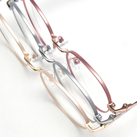 Montures de lunettes optiques en métal personnalisables à la mode pour jeunes filles