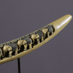 รูปปั้นเรซินเทียมงาช้างเทียมศิลปะหรูหราเครื่องประดับเรซิ่นที่เป็นมิตรกับสิ่งแวดล้อมสำหรับตกแต่งโต๊ะหรือบ้าน - Product Image 5