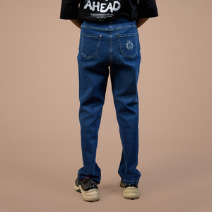 Jeans Paola Taj de Corte Ajustado para Mujer, Estilo Clásico de Pierna Recta, Cintura Alta, al Mejor Precio - Product Image 3