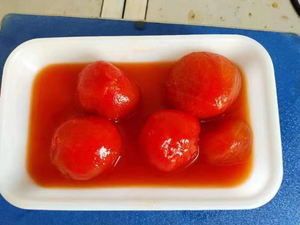 Pomodori Pelati in Scatola Premium Colore Rosso Vivace Texture Ricca e Carnosa Sapore Naturale Intenso Dolce <span class=keywords><strong>Pomodoro</strong></span> Fresco Conservato - Product Image 3