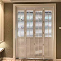 Porte intérieure pliante sur mesure en bois massif avec persiennes réglables pour chambre à coucher, contrôle de la lumière et intimité